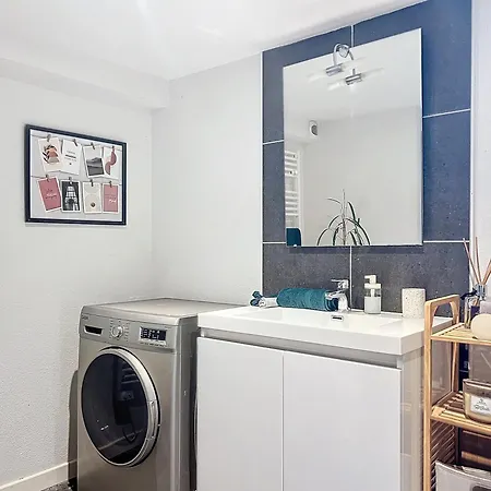 Chez Moi Aux Minimes *